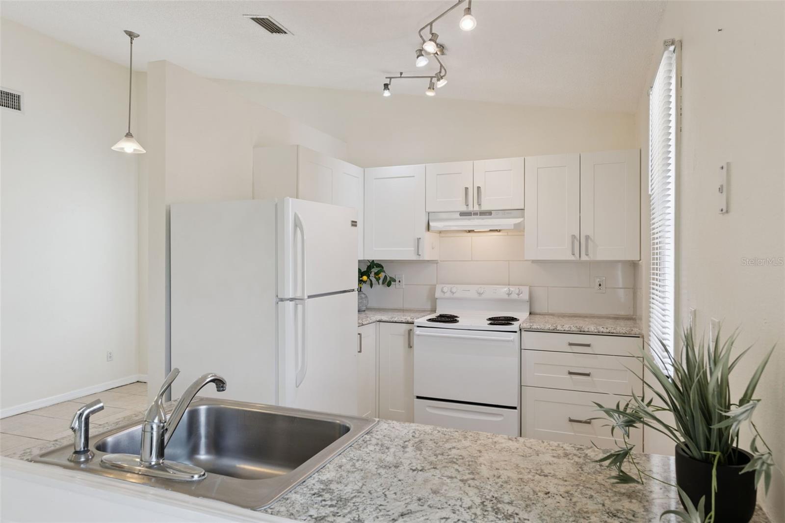 Image 5 of 18 For 212 Ridgecrest Loop