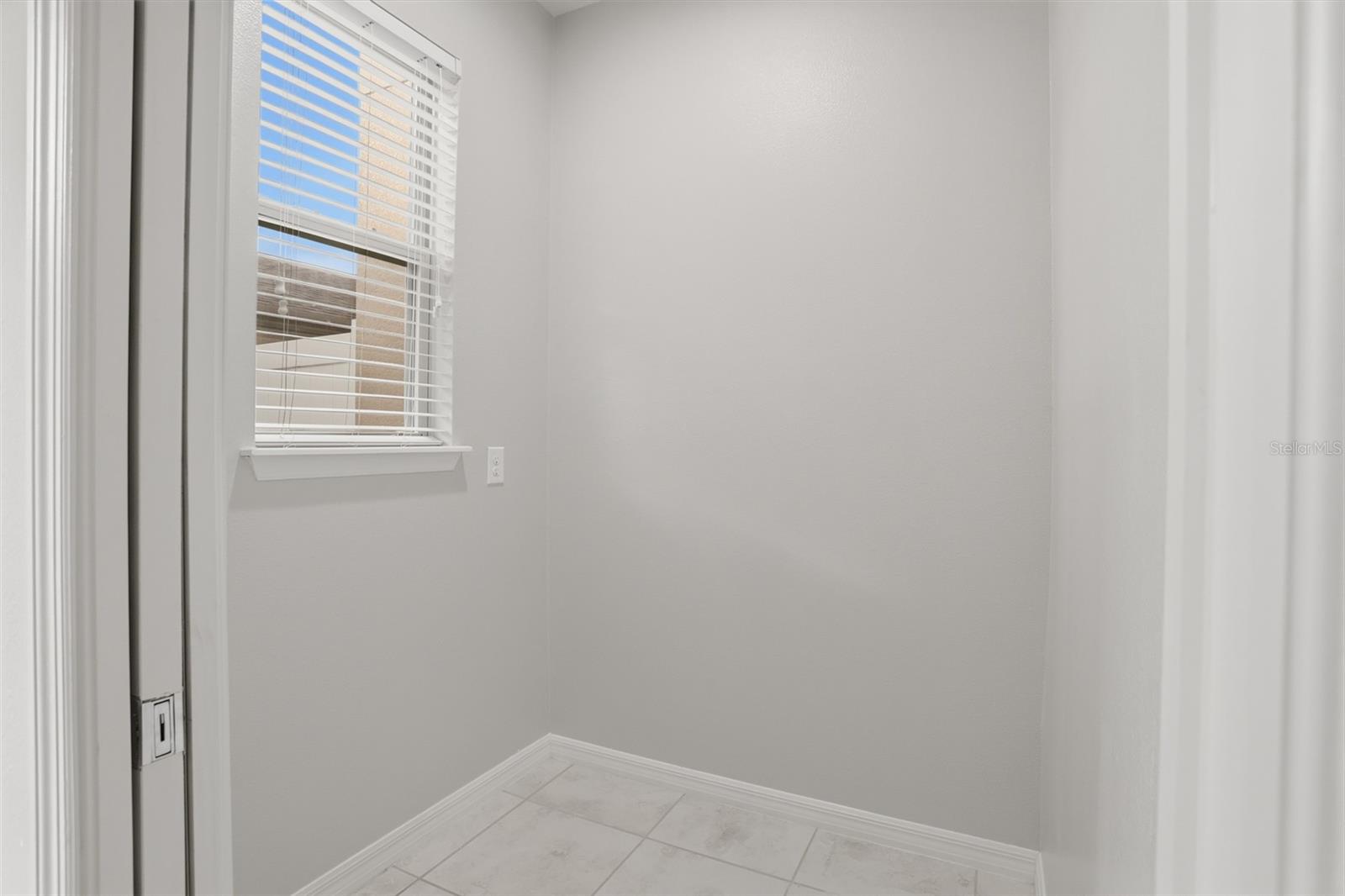 Image 16 of 53 For 7230 Duxbury Lane