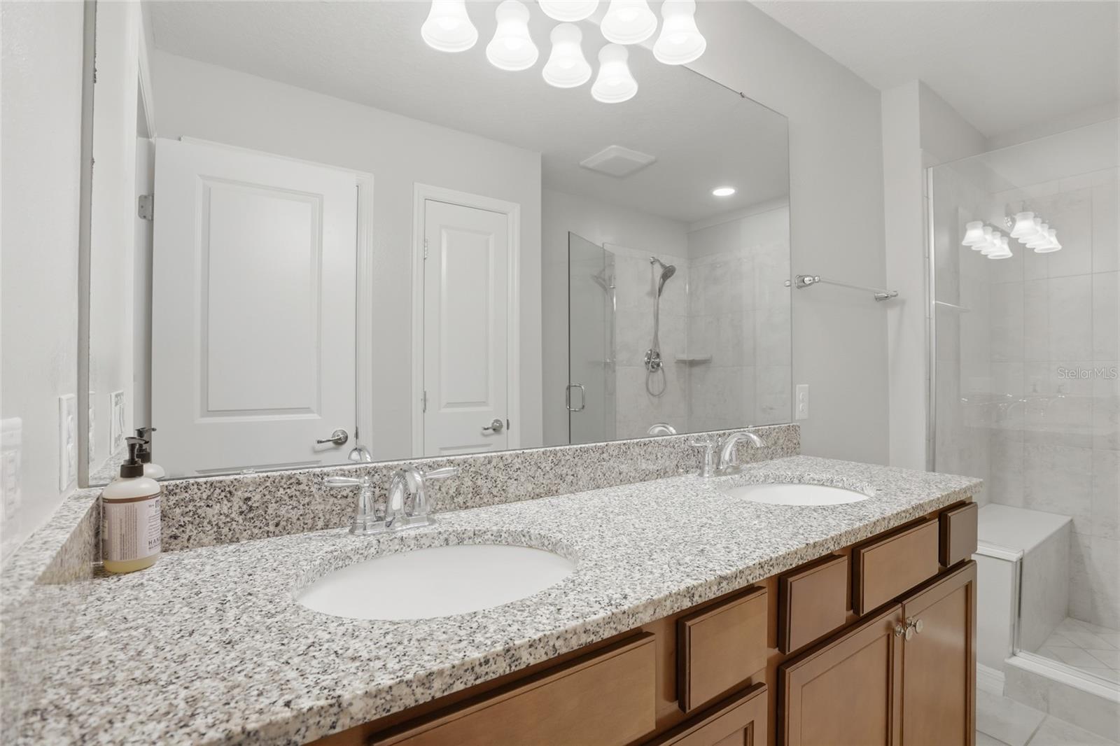 Image 29 of 53 For 7230 Duxbury Lane