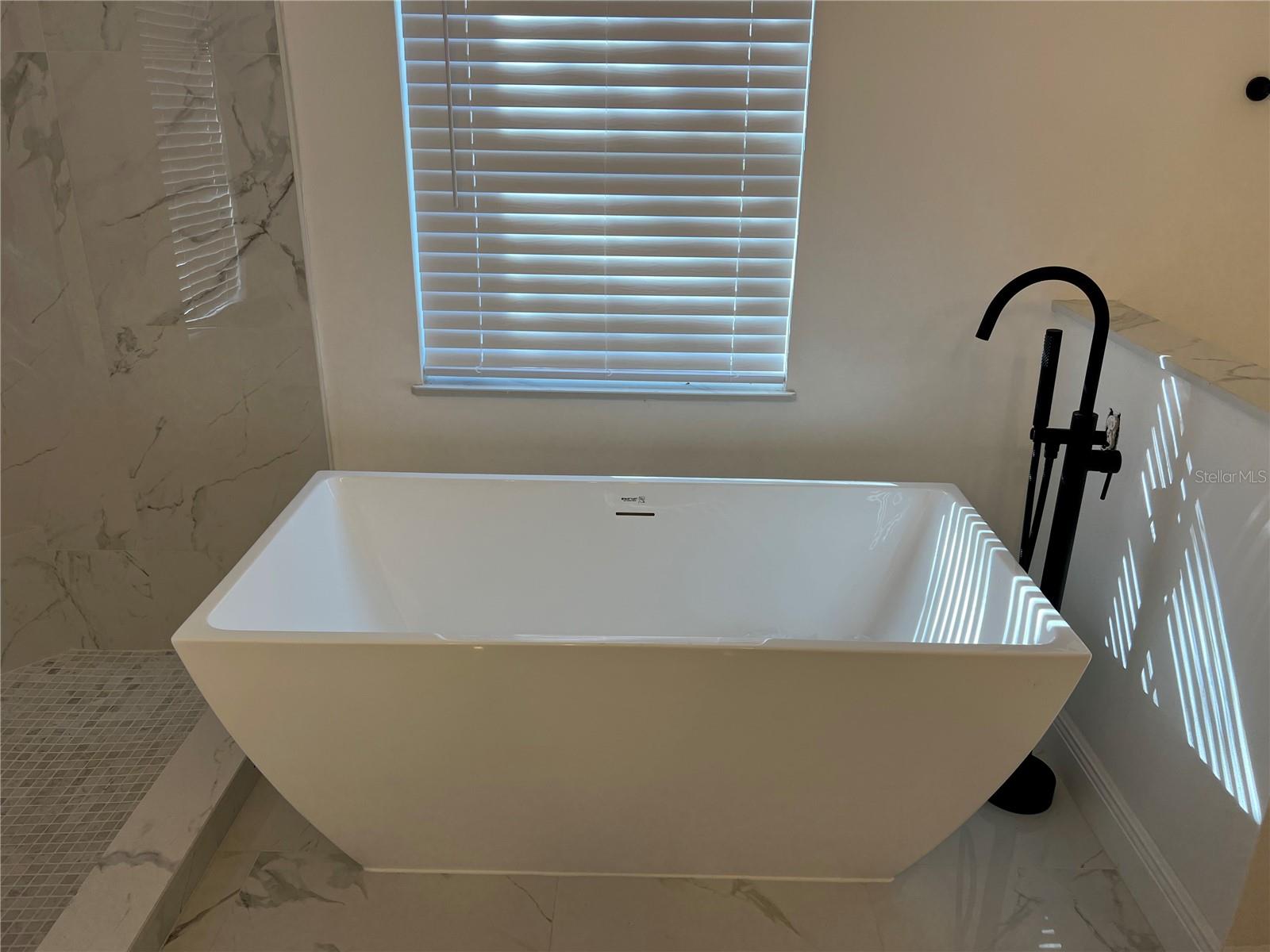 Image 16 of 52 For 2477 Thacker Trail