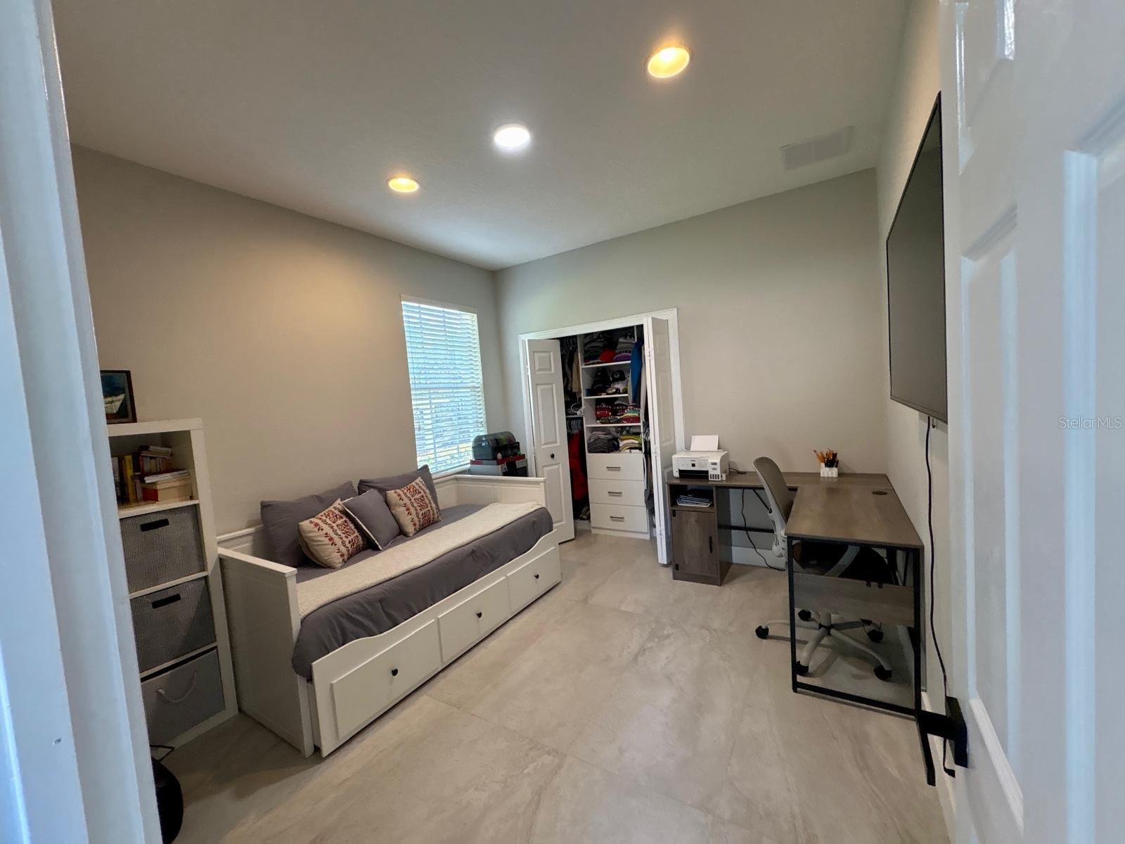 Image 17 of 28 For 11531 Claymont Circle