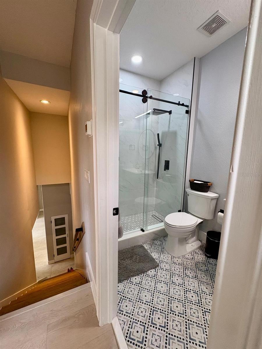 Image 22 of 28 For 11531 Claymont Circle