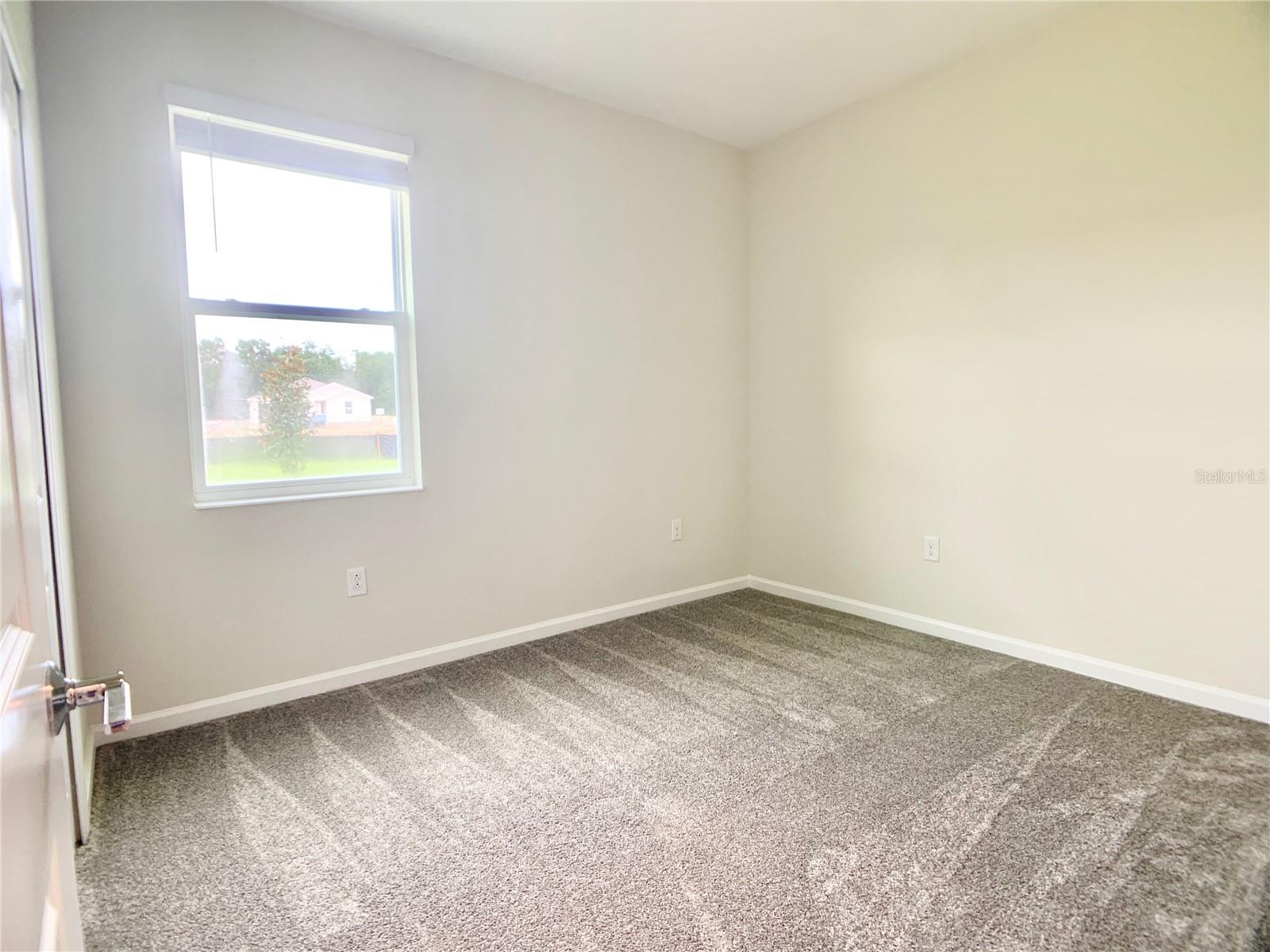 Image 15 of 20 For 16440 Champlain Street