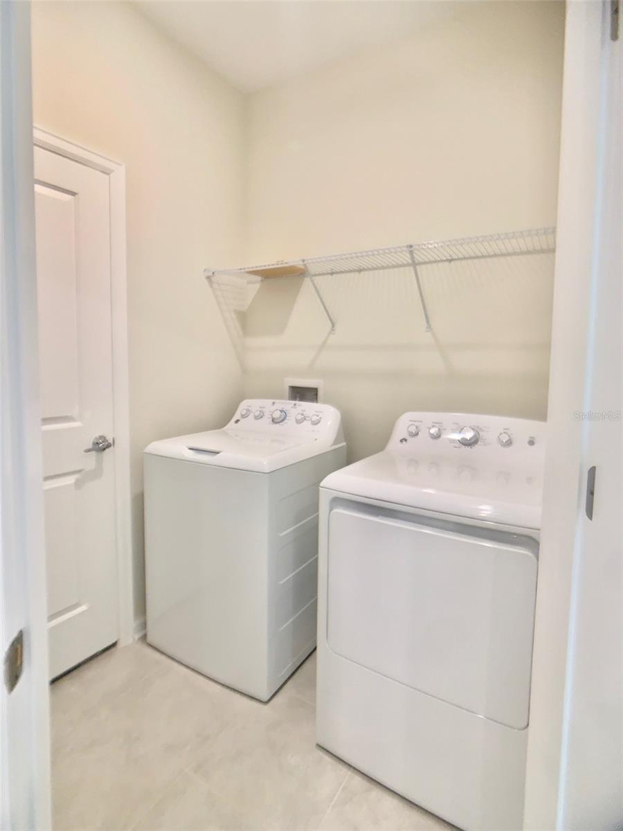 Image 7 of 20 For 16440 Champlain Street
