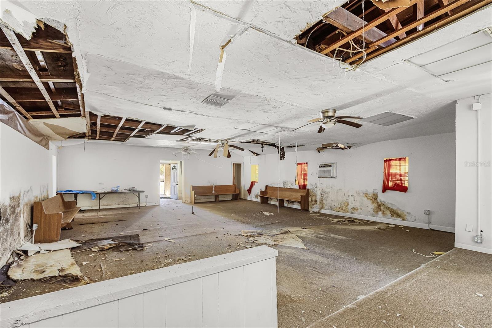 Image 19 of 29 For 23090 Railroad Avenue