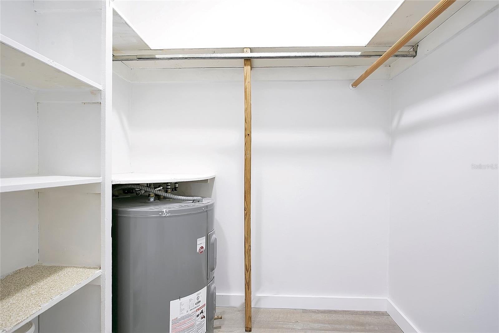 Image 13 of 26 For 5407 Hansel Avenue G12