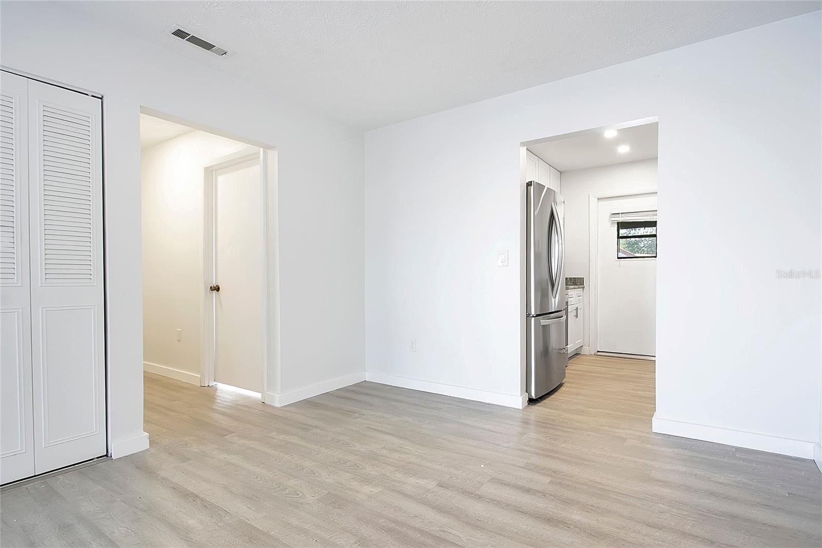 Image 7 of 26 For 5407 Hansel Avenue G12