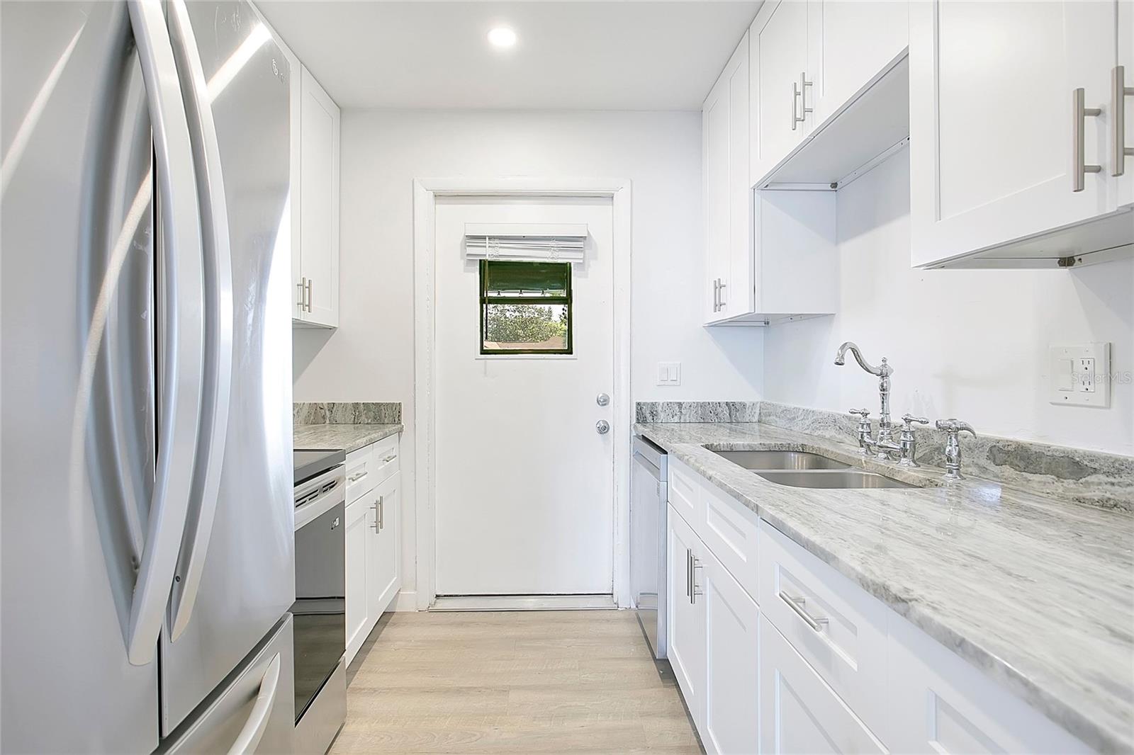 Image 8 of 26 For 5407 Hansel Avenue G12