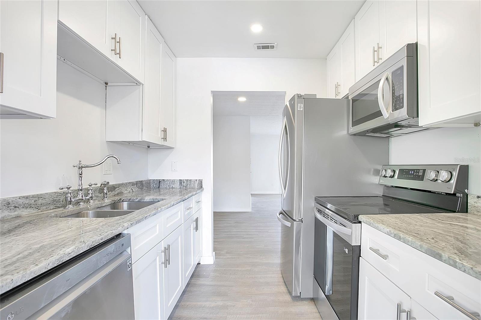 Image 9 of 26 For 5407 Hansel Avenue G12