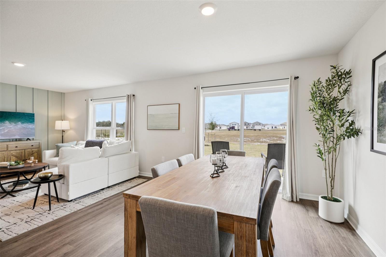 Image 11 of 35 For 734 Greenway Boulevard