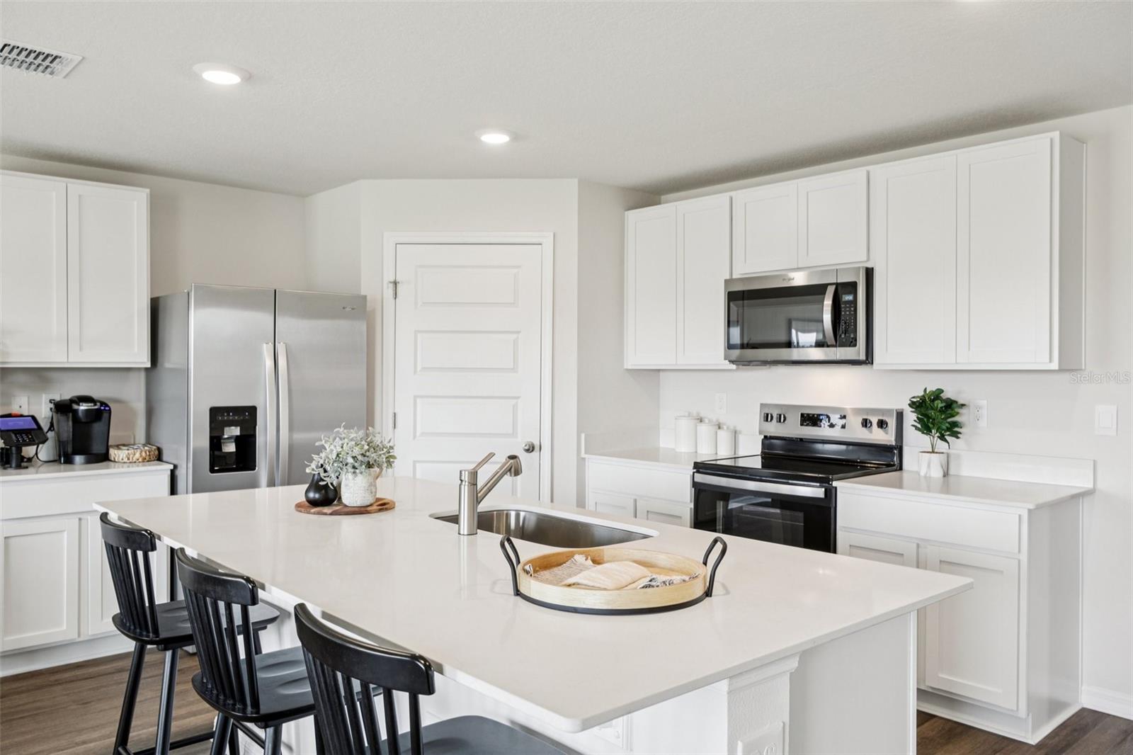 Image 14 of 35 For 734 Greenway Boulevard