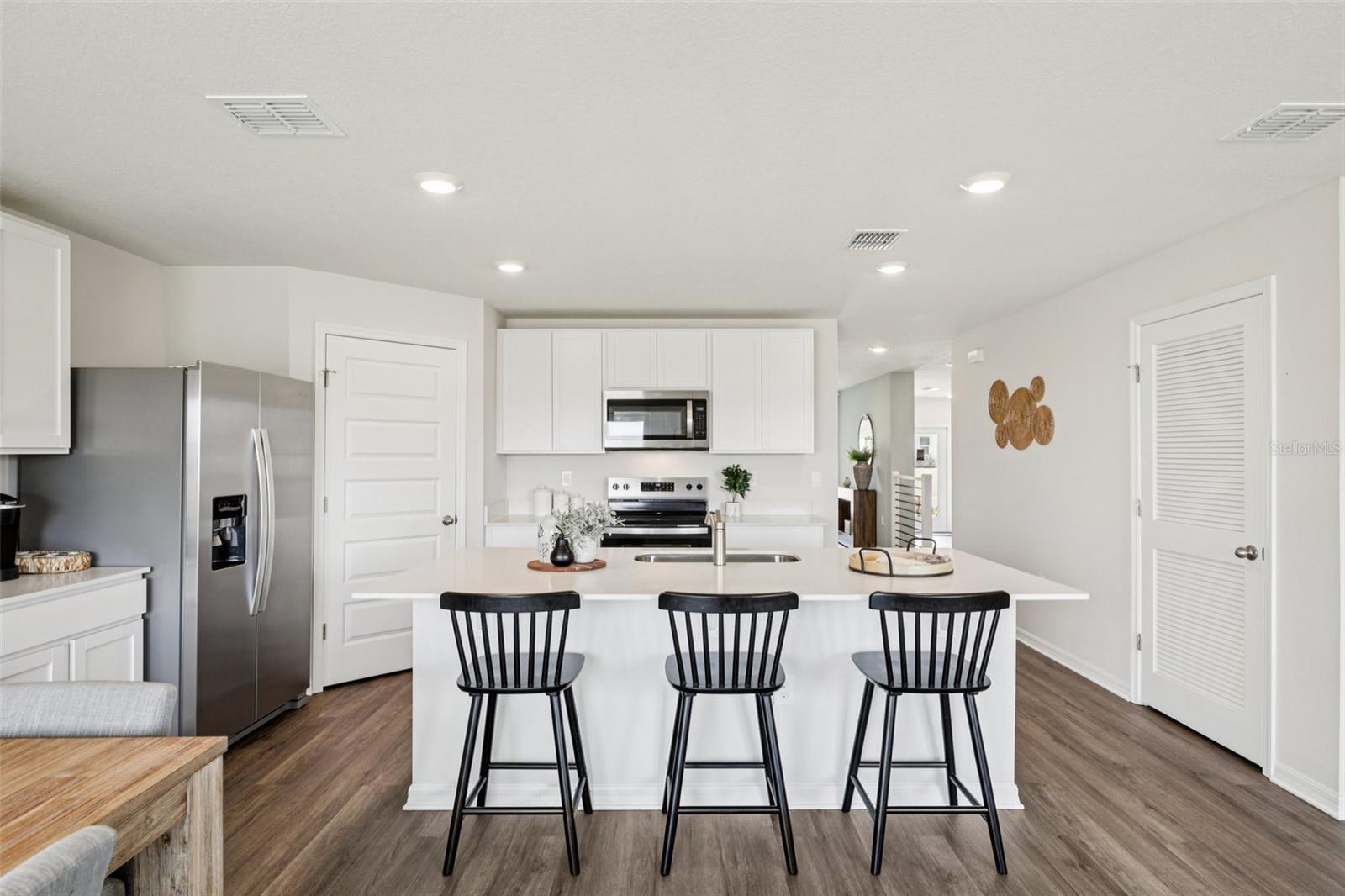 Image 15 of 35 For 734 Greenway Boulevard