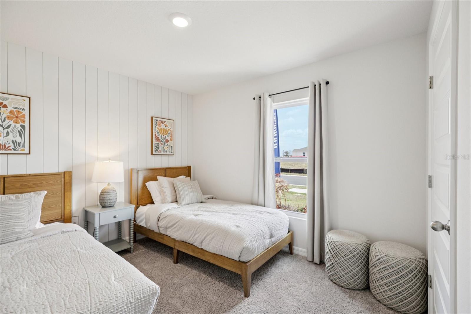 Image 20 of 35 For 734 Greenway Boulevard