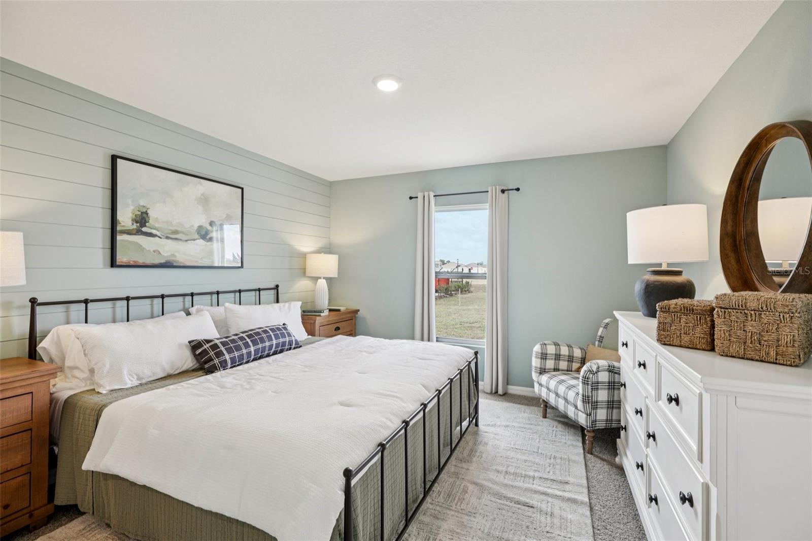 Image 28 of 35 For 734 Greenway Boulevard