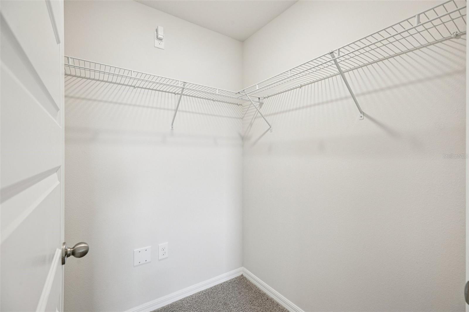 Image 32 of 35 For 734 Greenway Boulevard