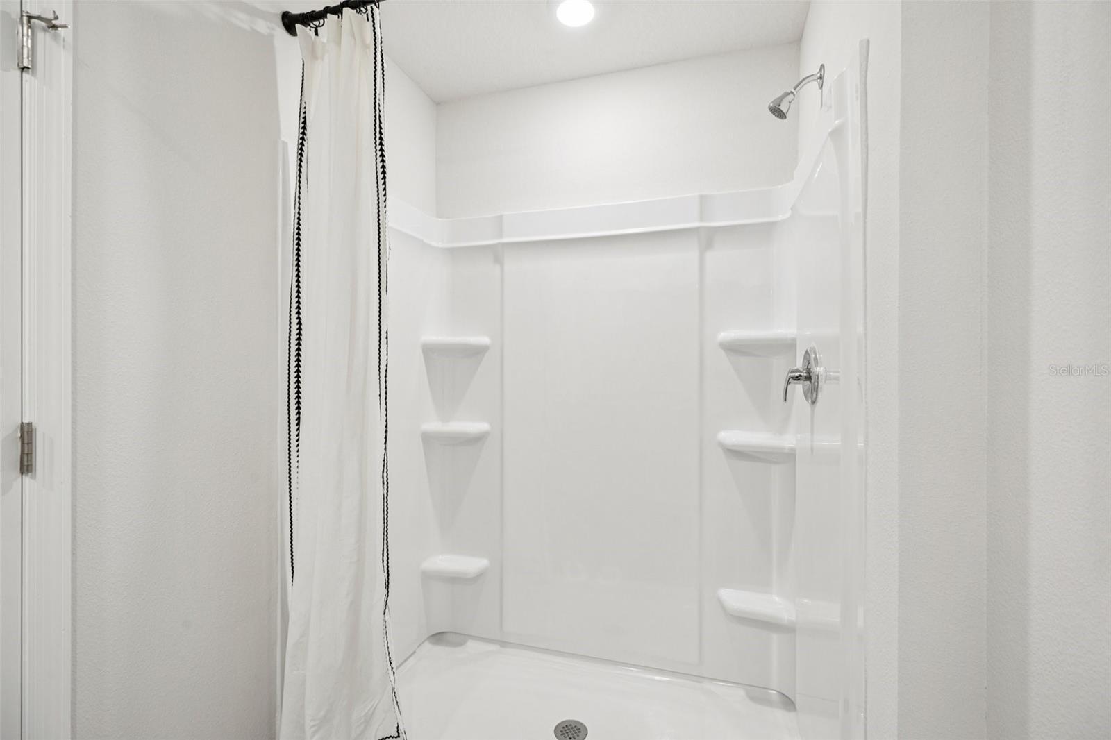 Image 34 of 35 For 734 Greenway Boulevard