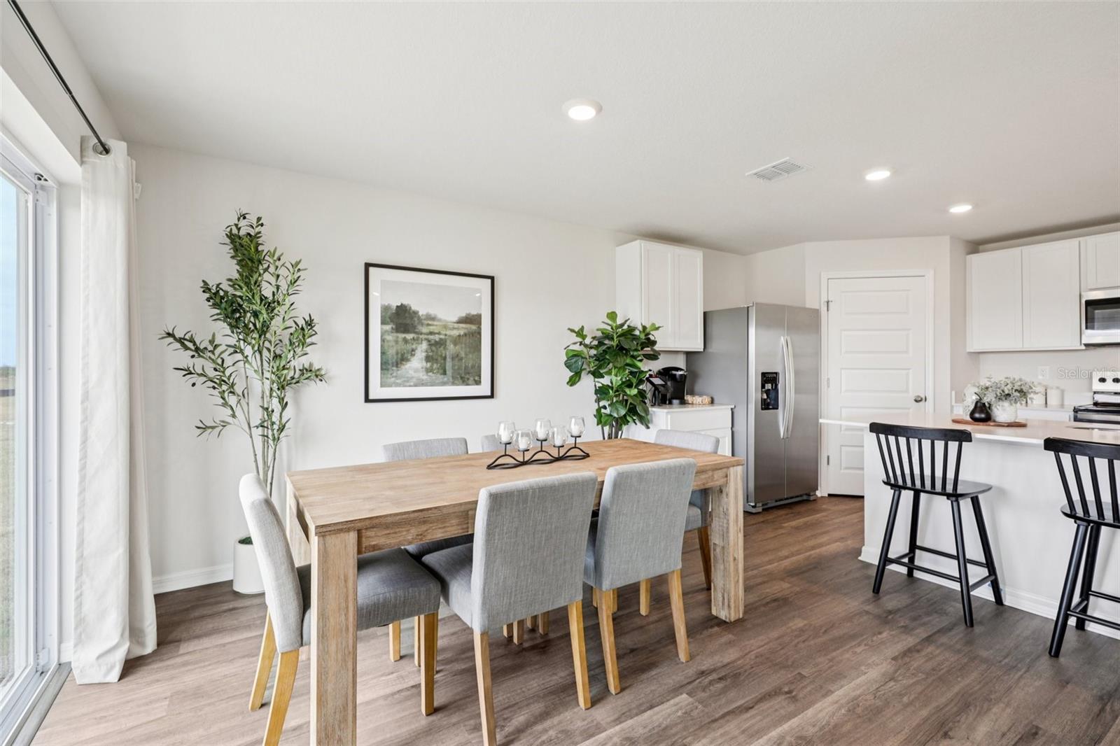 Image 9 of 35 For 734 Greenway Boulevard