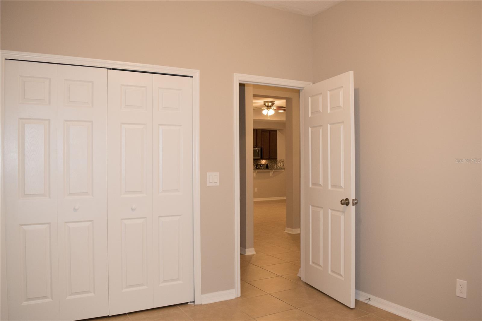 Image 17 of 21 For 8112 Summerlake Groves Street