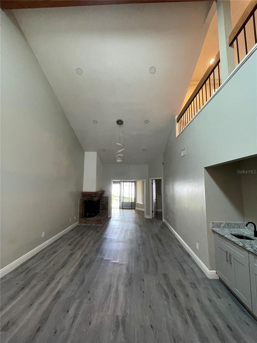 Image 10 of 30 For 7652 Spring Bay Cove 3