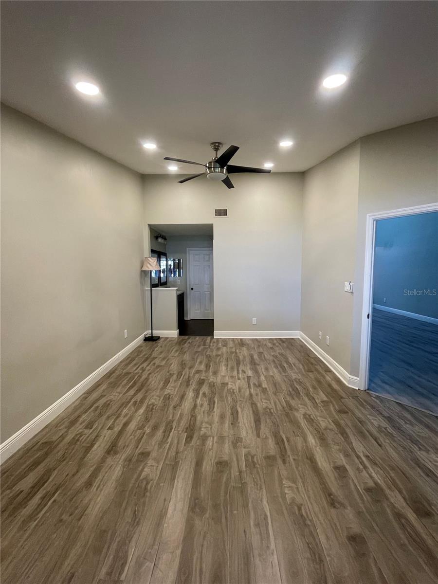 Image 14 of 30 For 7652 Spring Bay Cove 3