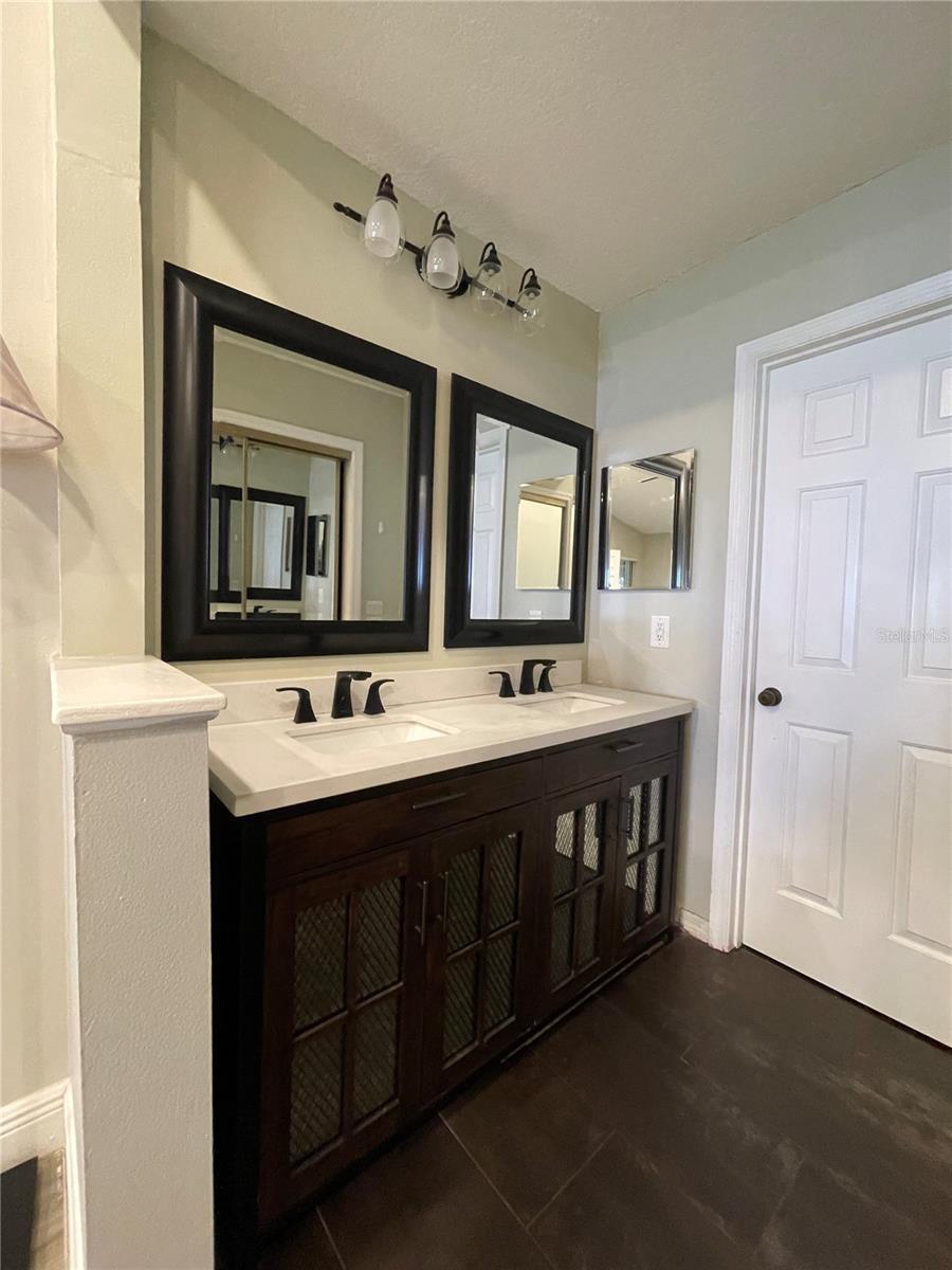 Image 15 of 30 For 7652 Spring Bay Cove 3