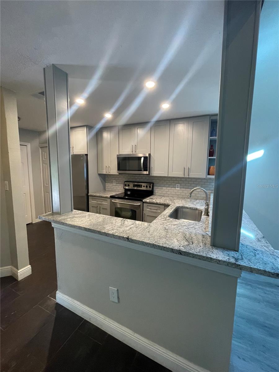 Image 5 of 30 For 7652 Spring Bay Cove 3