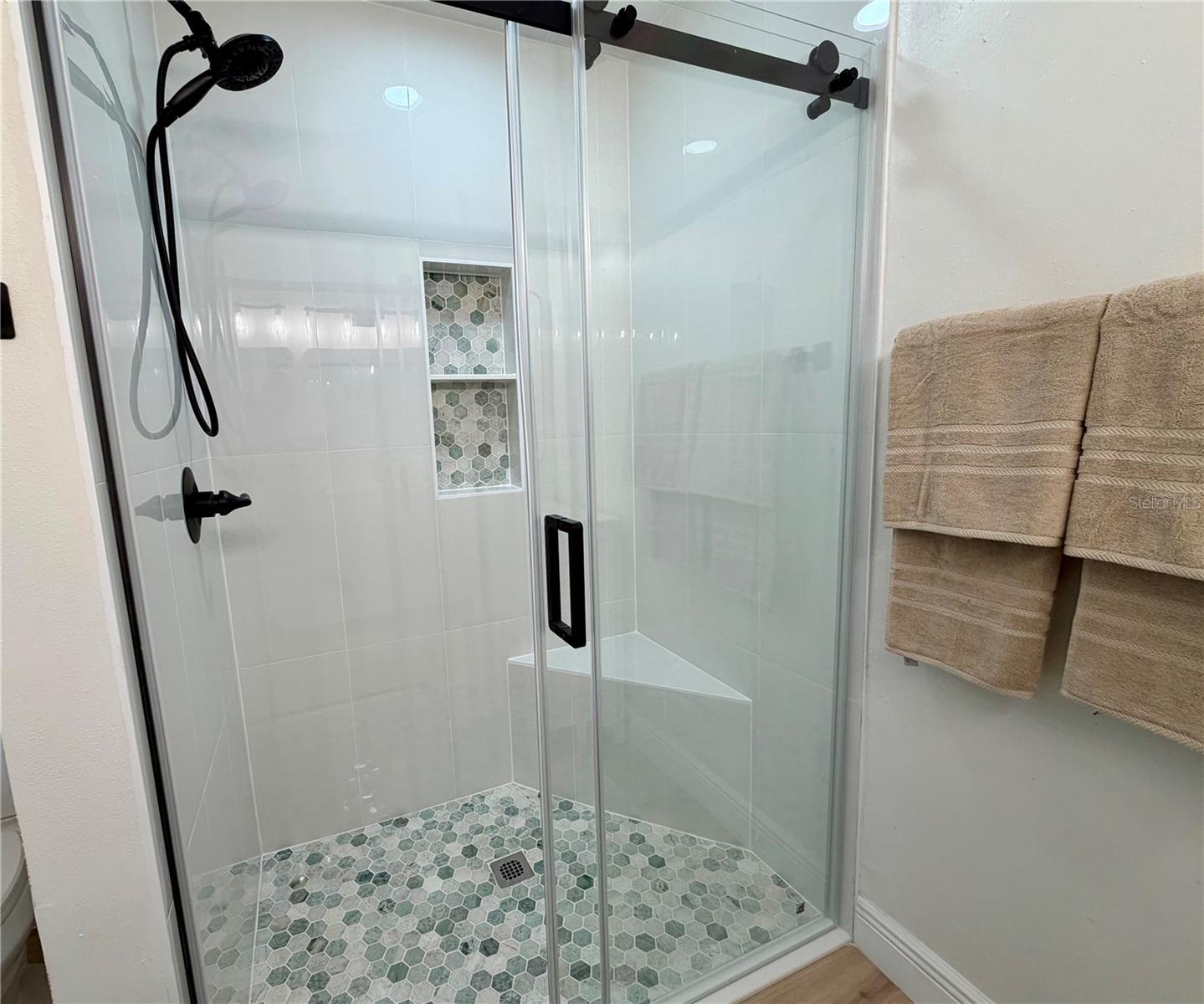 Image 5 of 14 For 1010 Brielle Avenue