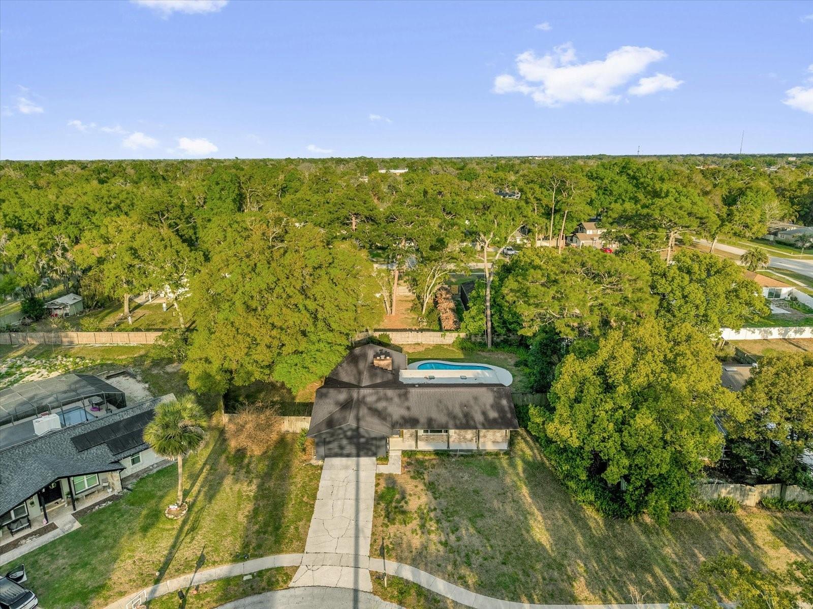 Image 35 of 39 For 2 Hudson Cove