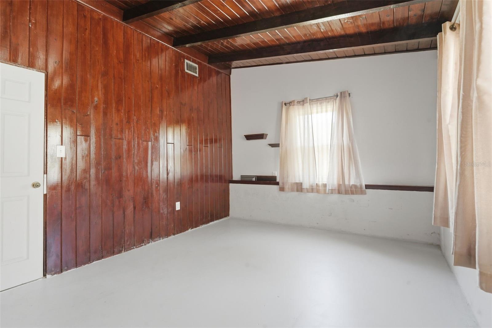 Image 15 of 20 For 530 Stone Island Road