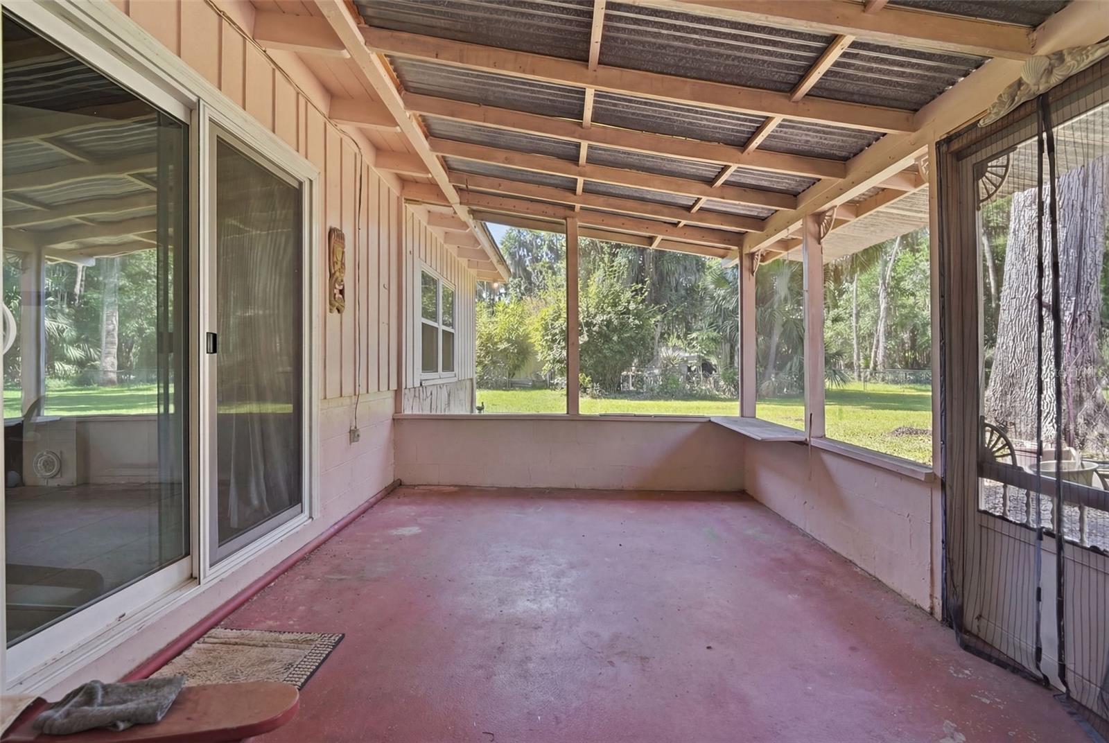 Image 17 of 20 For 530 Stone Island Road