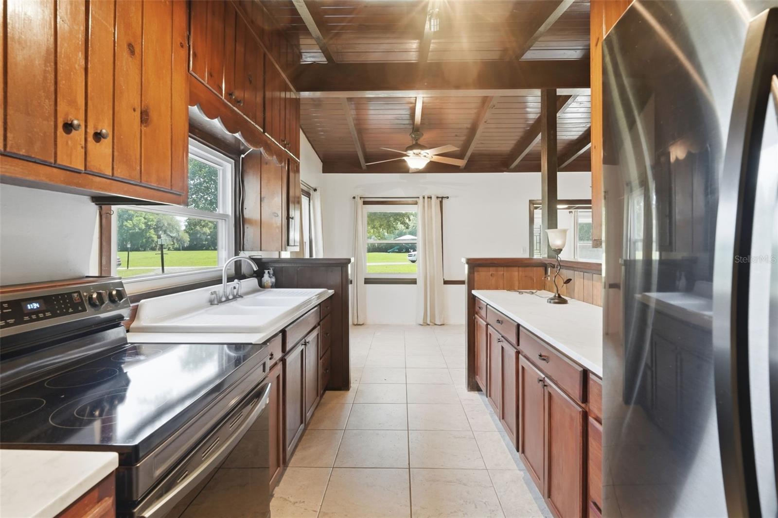 Image 9 of 20 For 530 Stone Island Road