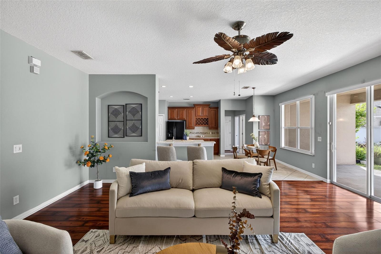 Image 10 of 38 For 1605 Polk Way