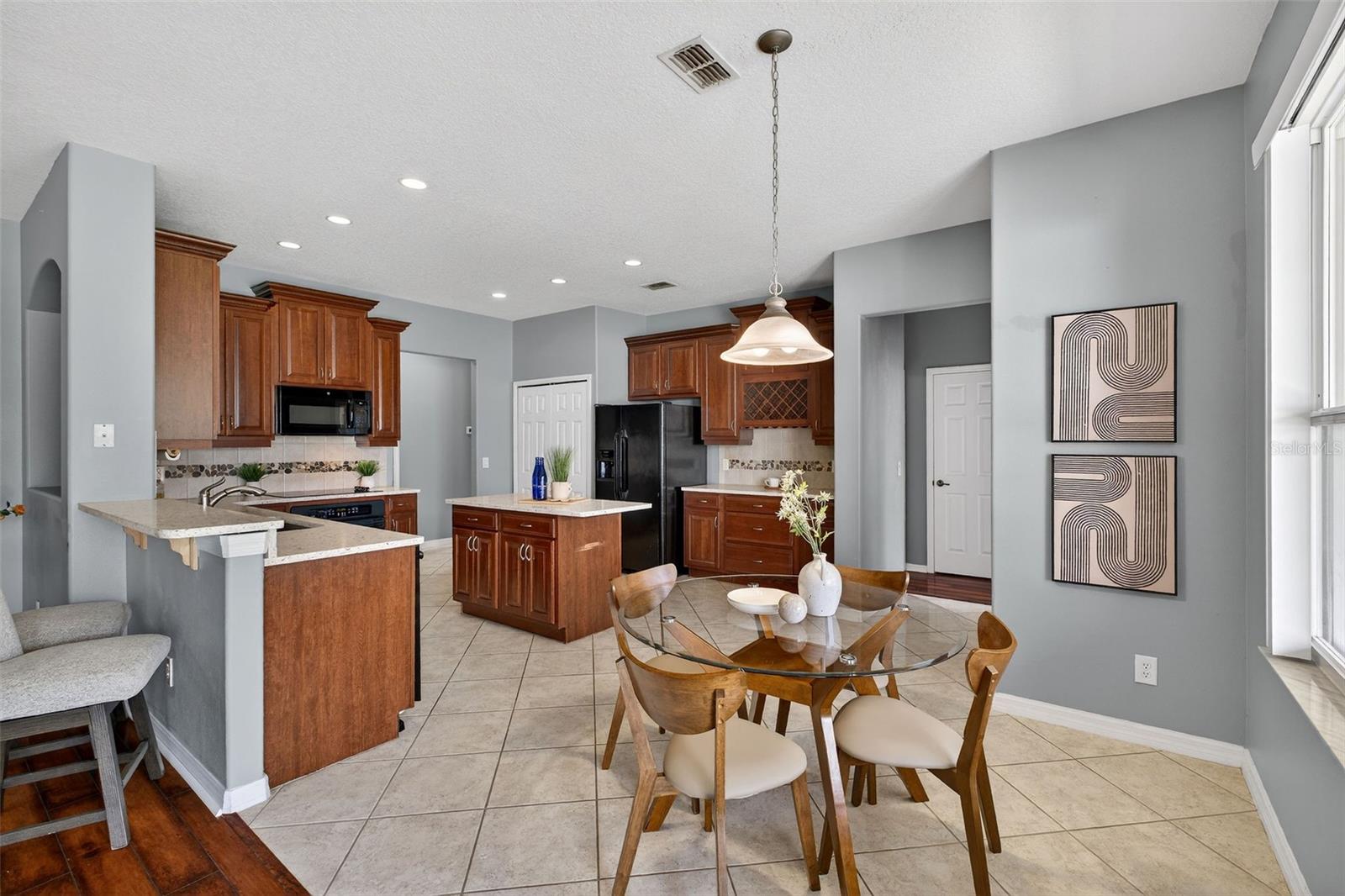 Image 12 of 38 For 1605 Polk Way