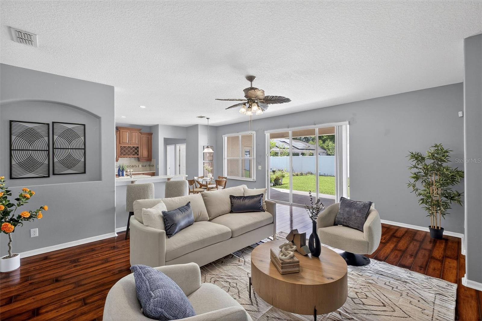 Image 8 of 38 For 1605 Polk Way