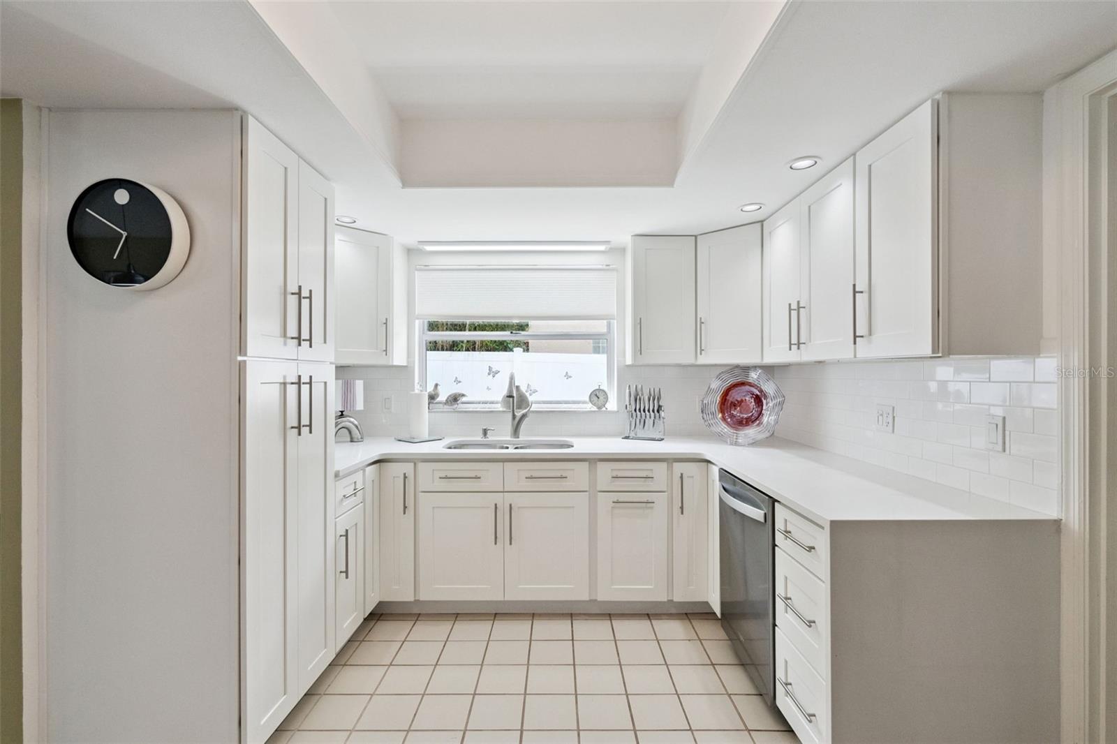 Image 17 of 46 For 250 Cortland Avenue