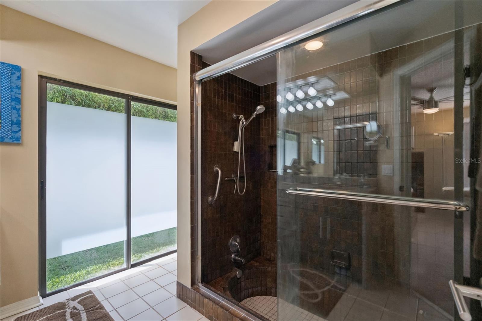 Image 23 of 46 For 250 Cortland Avenue