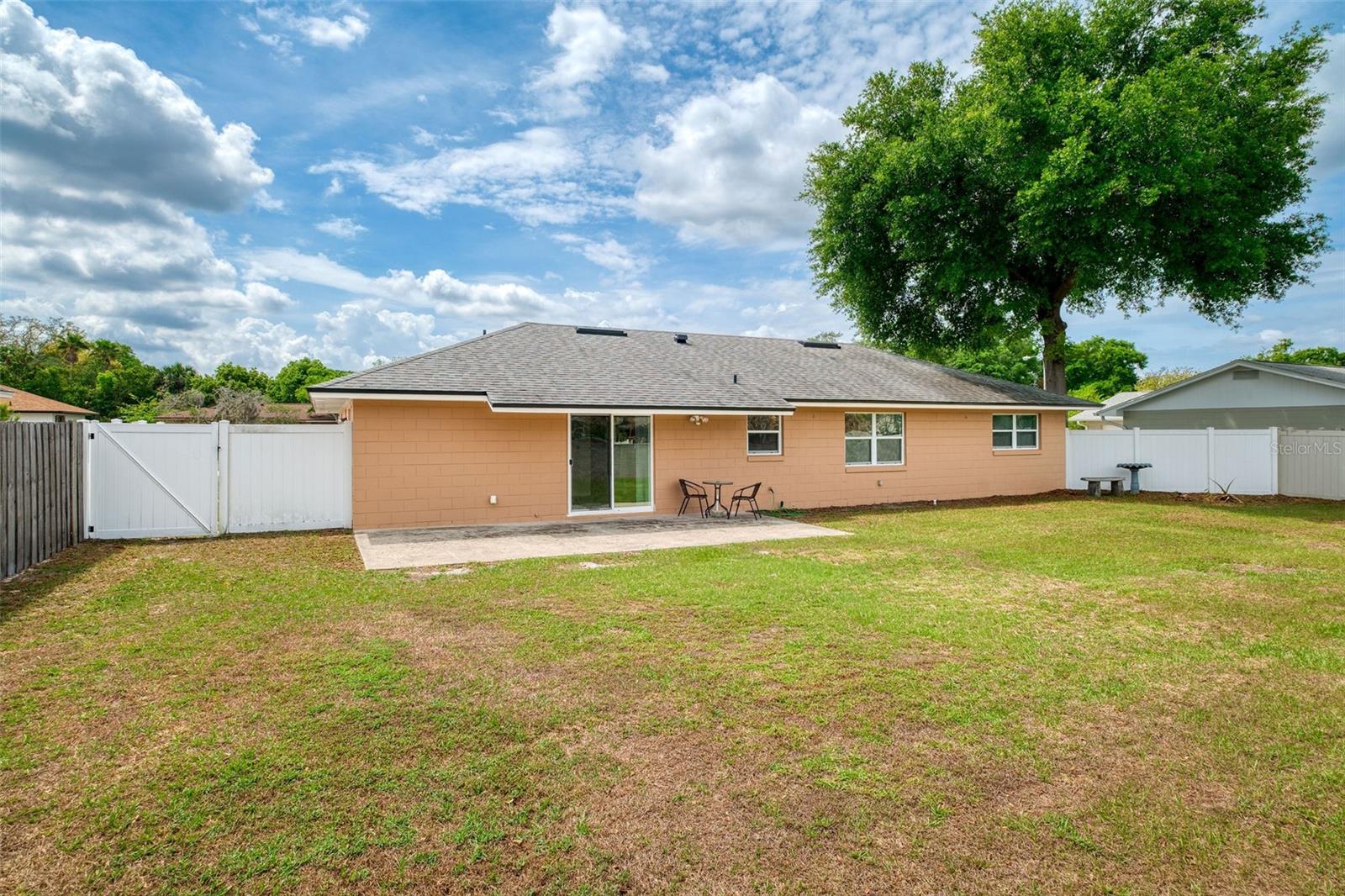 Image 17 of 26 For 1036 Manchester Circle