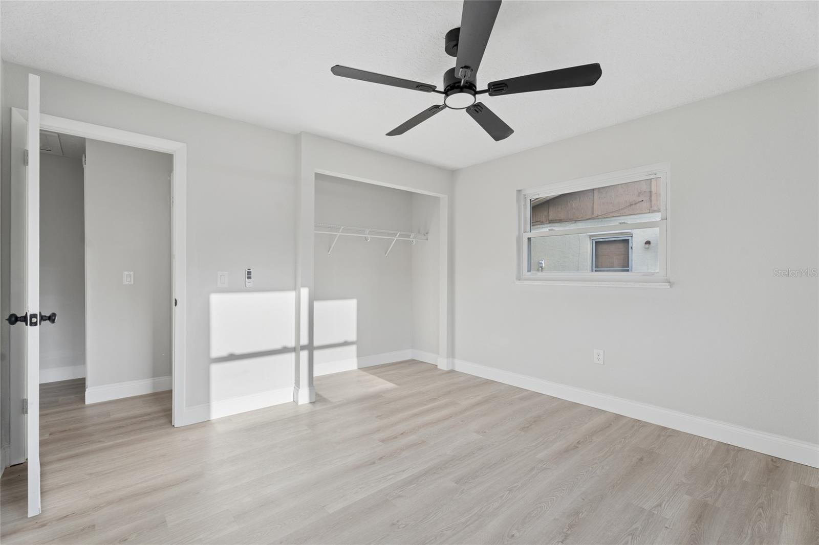 Image 14 of 31 For 2105 9th Street Ne