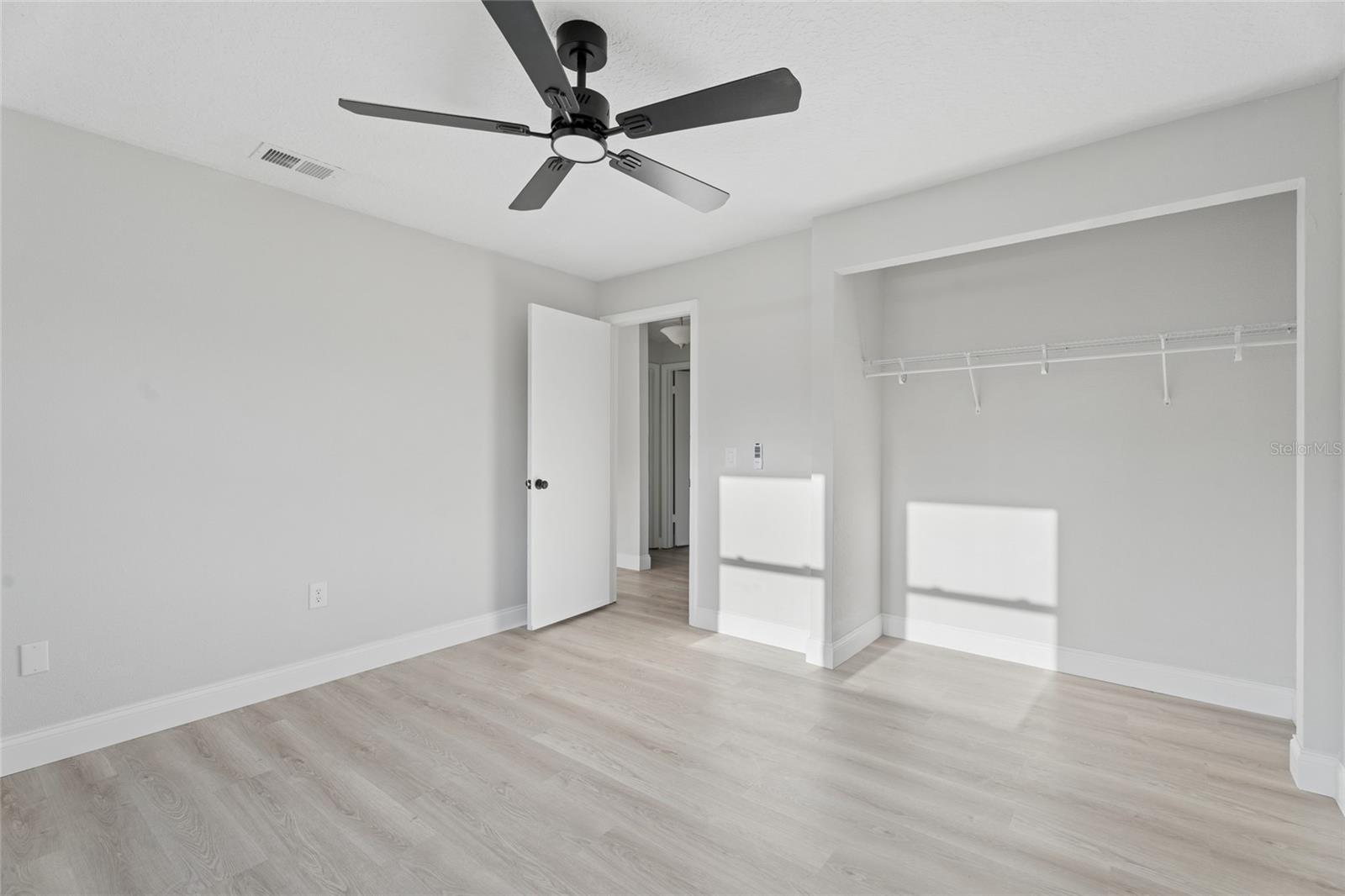 Image 15 of 31 For 2105 9th Street Ne