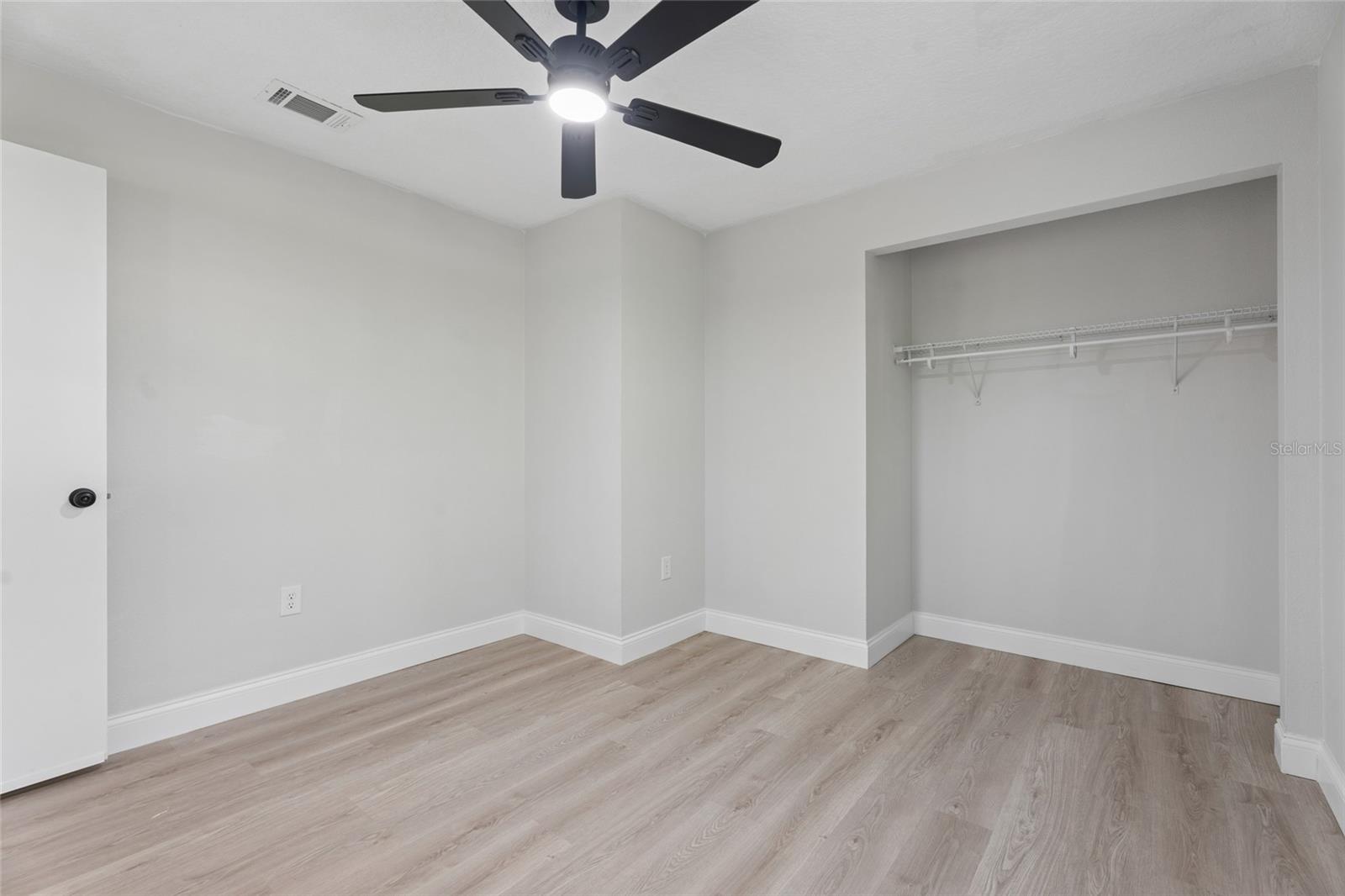 Image 18 of 31 For 2105 9th Street Ne