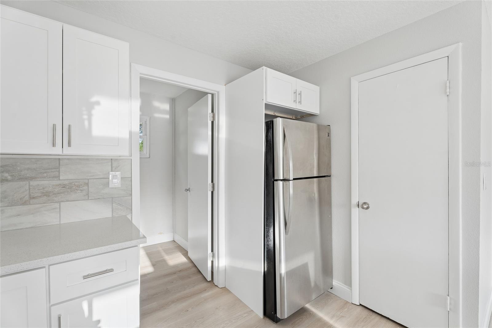 Image 19 of 31 For 2105 9th Street Ne