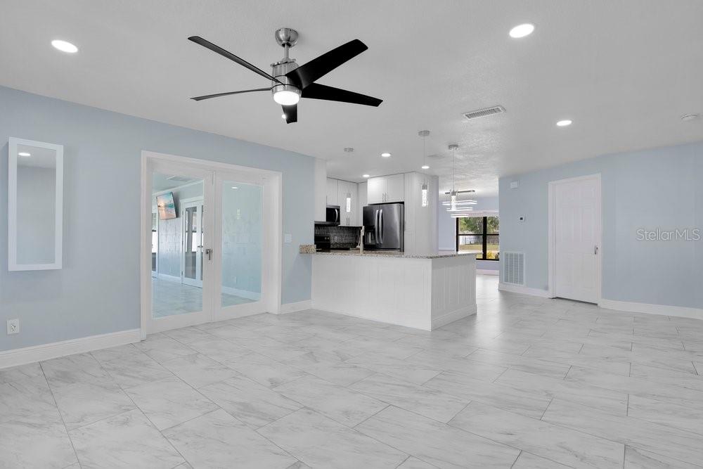 Image 15 of 36 For 3575 Lark Lane