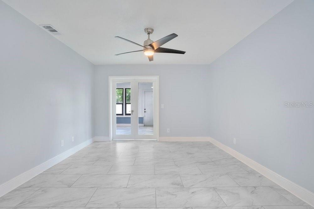 Image 21 of 36 For 3575 Lark Lane