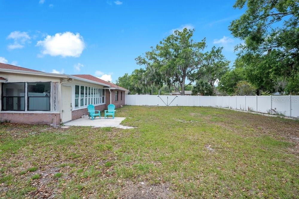 Image 32 of 36 For 3575 Lark Lane