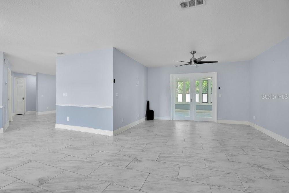 Image 4 of 36 For 3575 Lark Lane