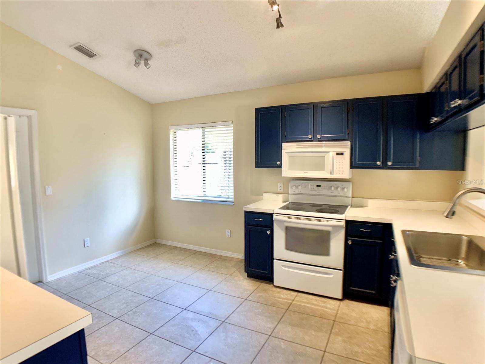 Image 10 of 26 For 295 Morning Glory Drive