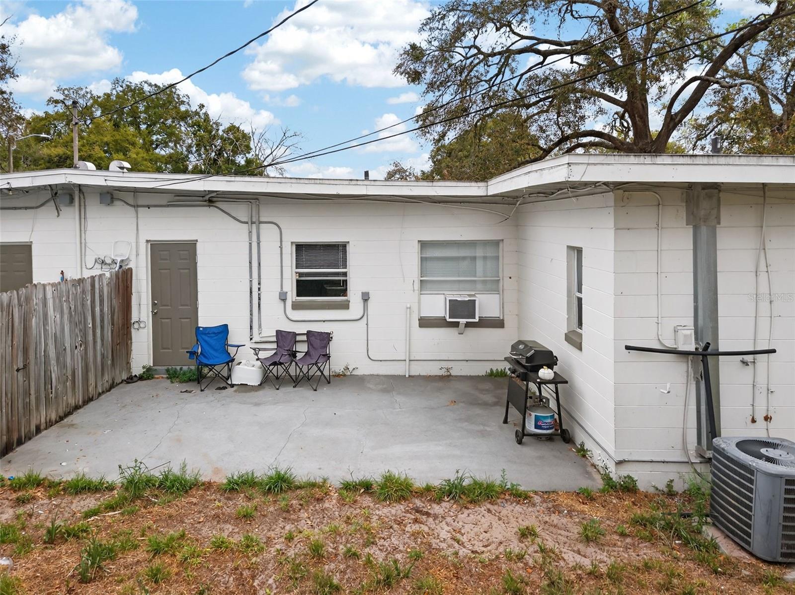 Image 16 of 23 For 70 Griggs Avenue