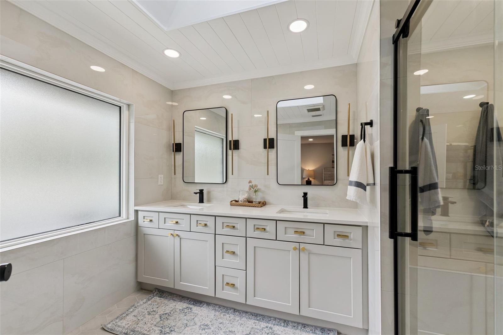 Image 16 of 43 For 1908 Poppy Lane