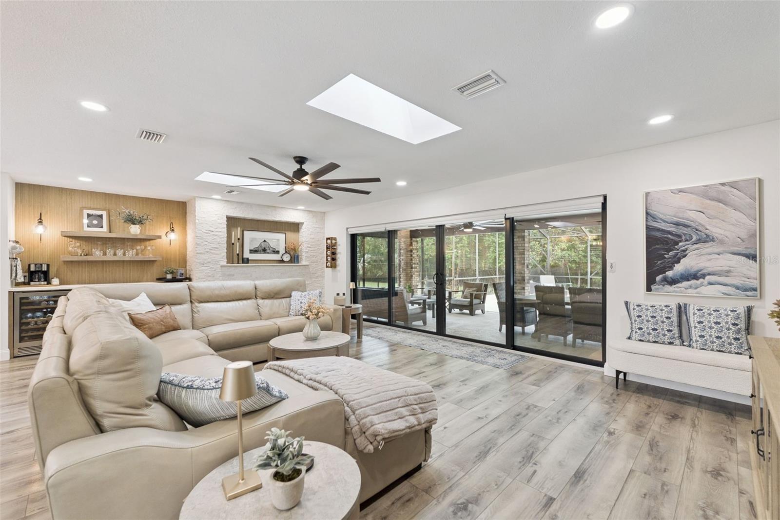 Image 17 of 43 For 1908 Poppy Lane