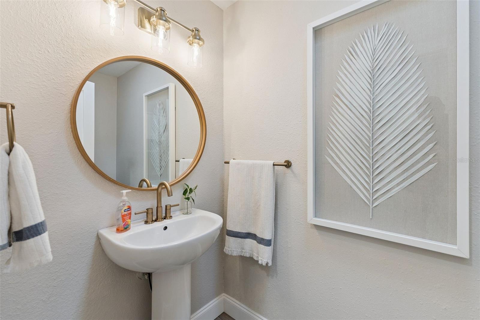 Image 25 of 43 For 1908 Poppy Lane